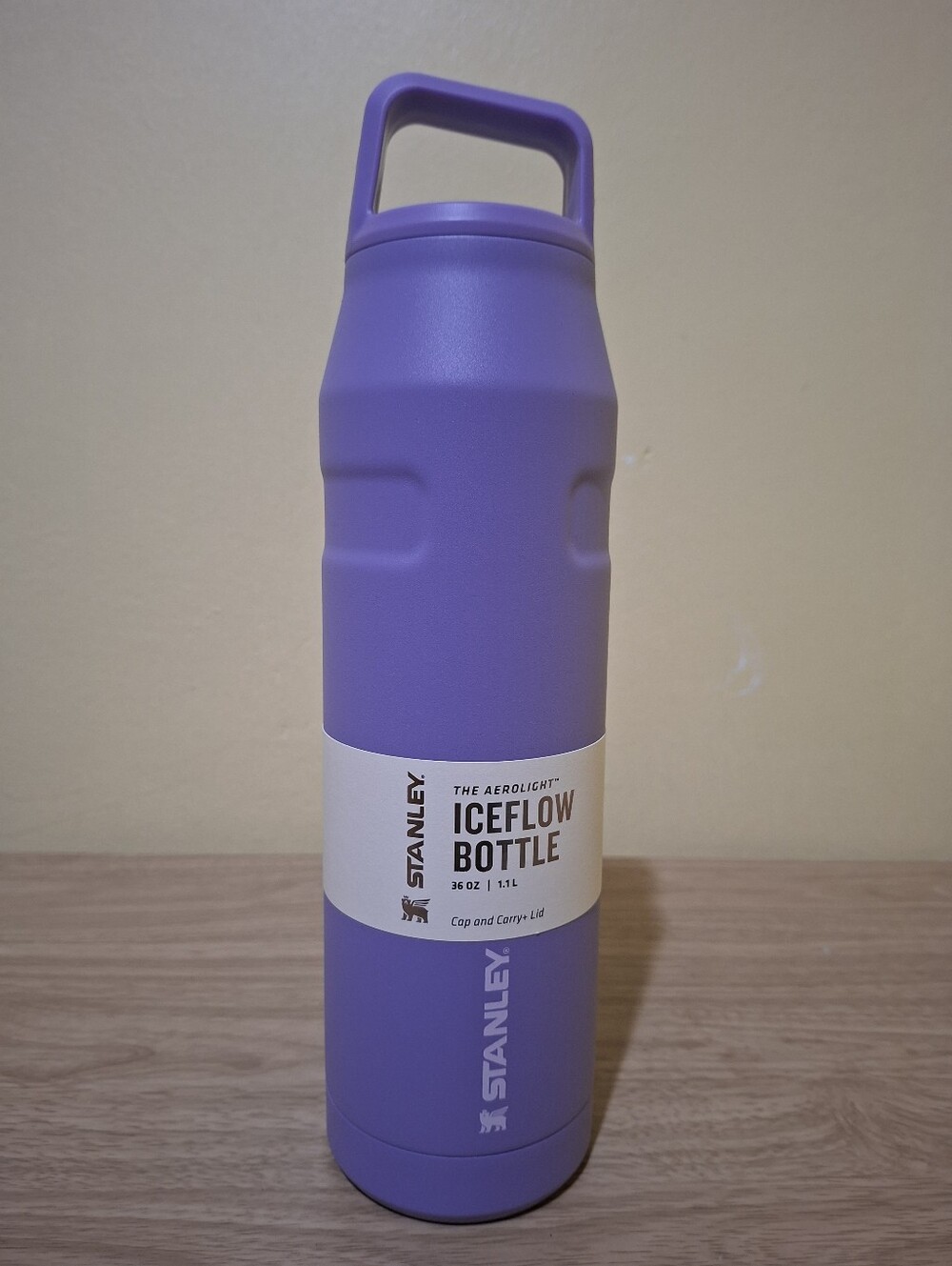 Stanley IceFlow Aerolight 36oz Water Bottle Lilac Purple Insulated Carry Lid NWT